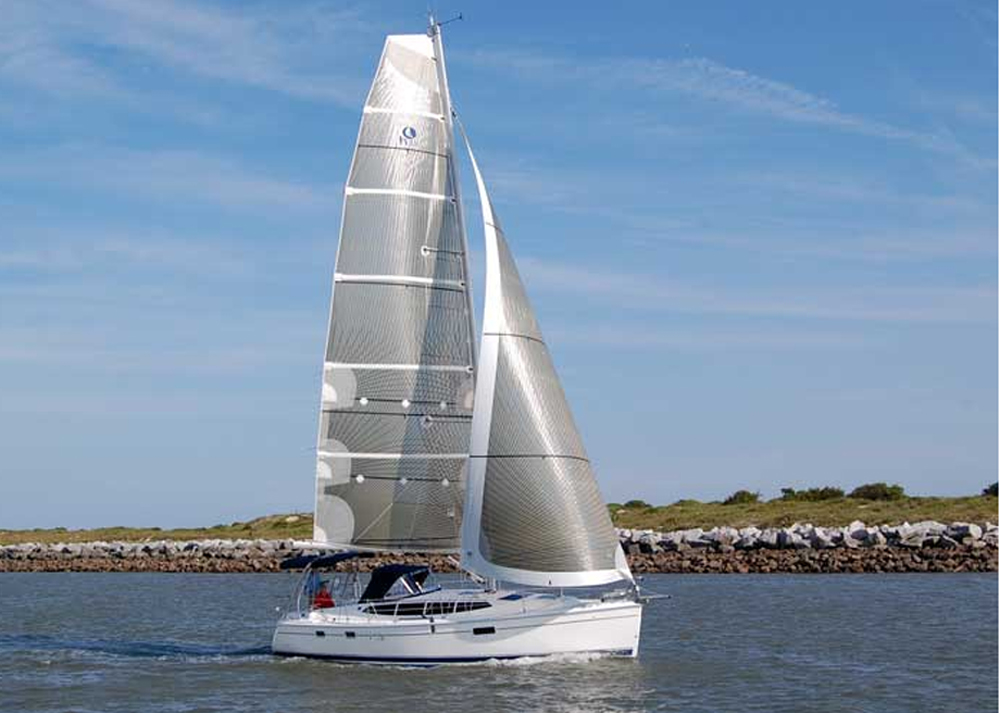 Hunter e36 Hybrid (Sailing Yacht)
